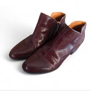 Size 11 Lucky Brand Brown Textured Womens Boots